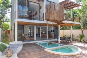 Twin Villas 8BR, Concierge, Gated ,Jacuzzi, Paddle court
